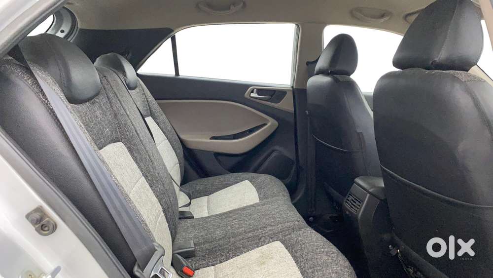 Hyundai Elite I20 Sportz (o) 1.2, 2015, Petrol