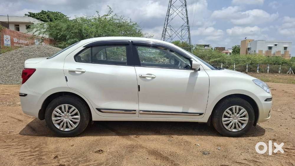 Maruti Suzuki Swift Dzire Vxi Optional, 2023, Petrol
