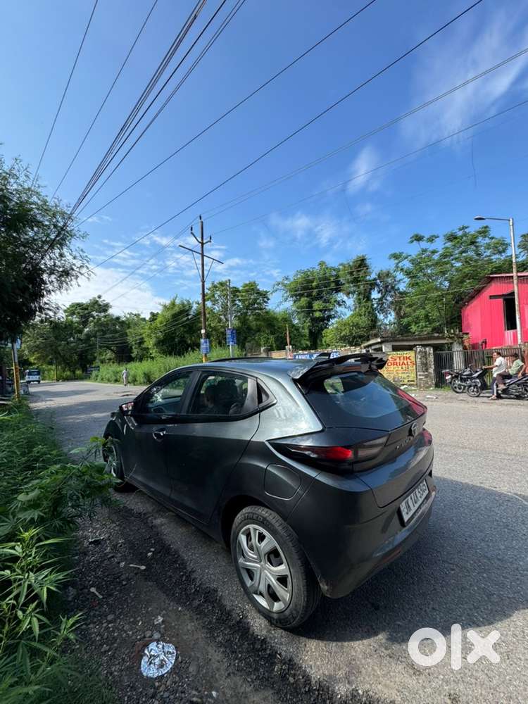 Tata Altroz Petrol Manual 2024