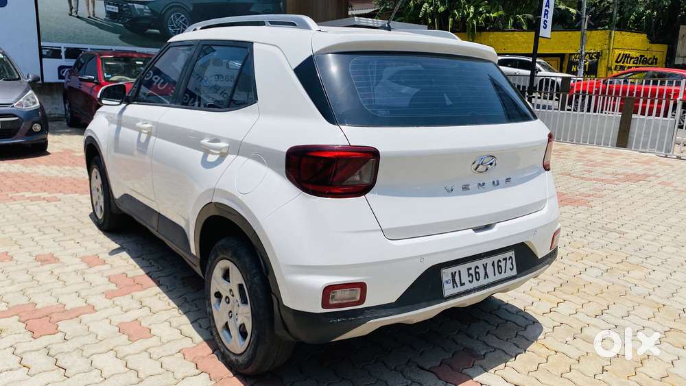 Hyundai Venue S Mt 1.2 Kappa, 2022, Petrol