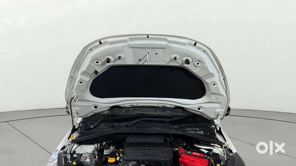 Tata Tiago 1.2 Revotron Xt Option, 2023, Petrol