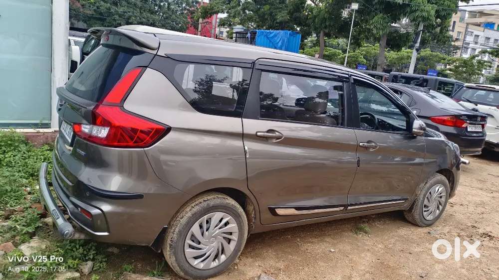 Maruti Suzuki Ertiga 2024 Petrol 50000 Km Driven