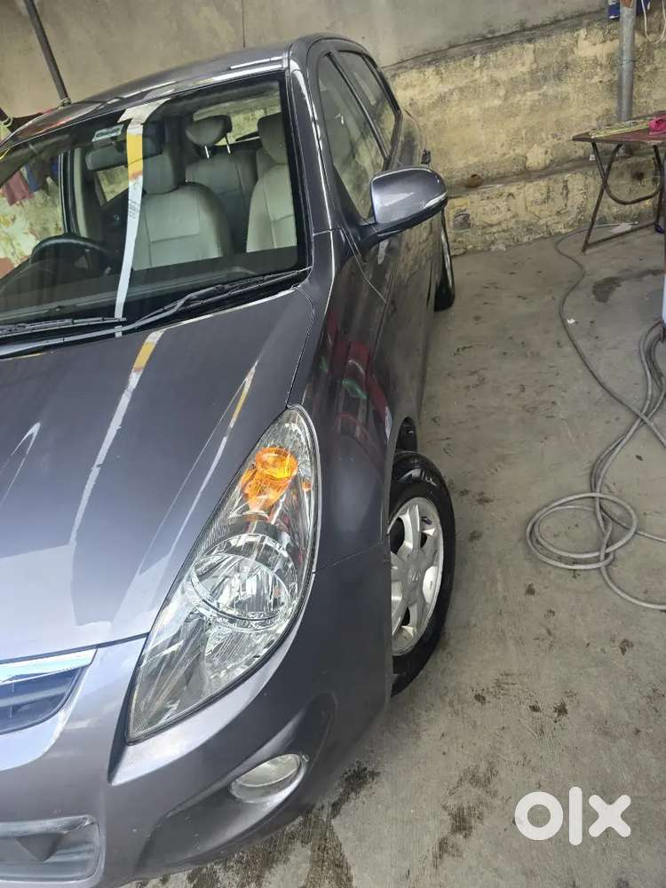 Hyundai I20 2012 Petrol 75000 Km Driven