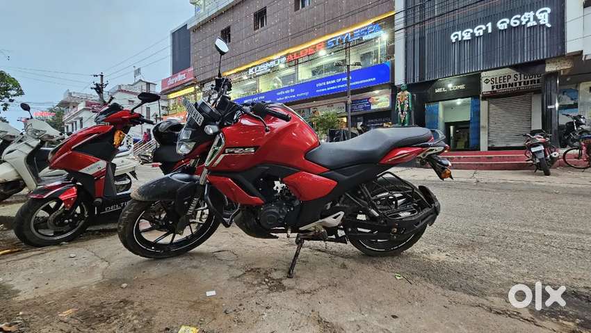 bajaj bs4 bikes