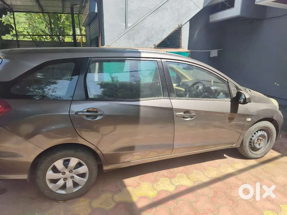 Honda Mobilio 2015 Diesel Well Maintained