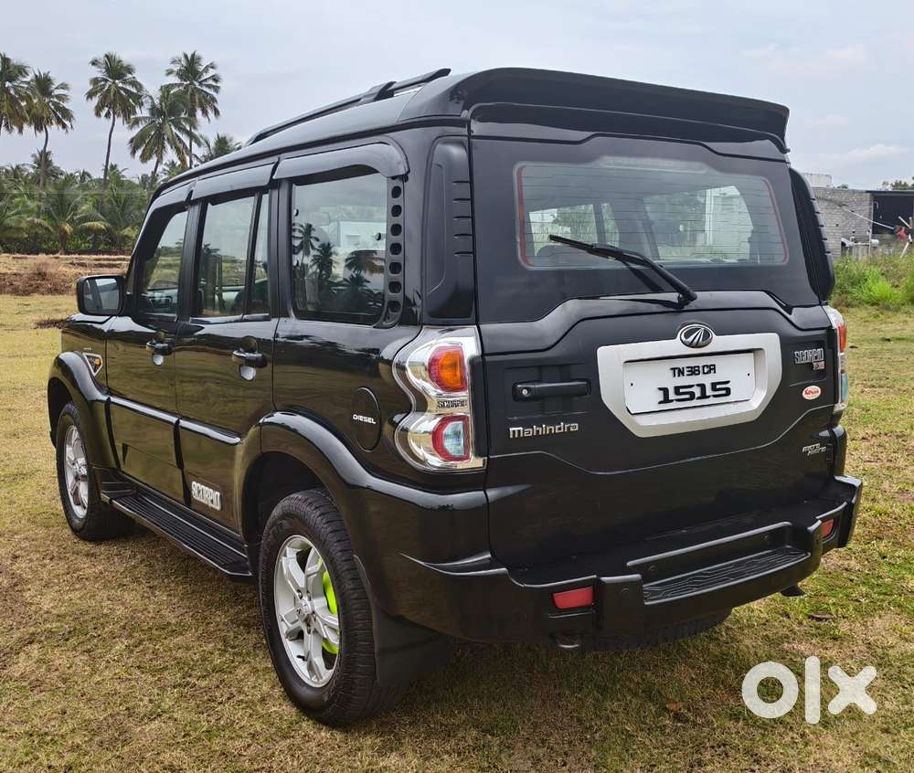 Mahindra Scorpio S10, 2015, Diesel