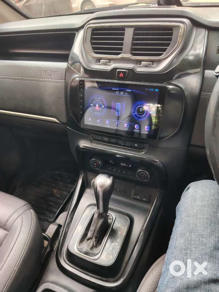 Tata Hexa 2017 Pearl White Diesel  Automatic, 4x2 6 Seater. Top Model