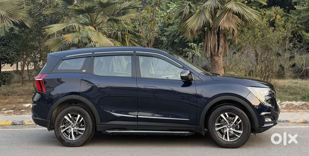 Mahindra Xuv700 2.0 Ax 5 Petrol At Str, 2022, Petrol