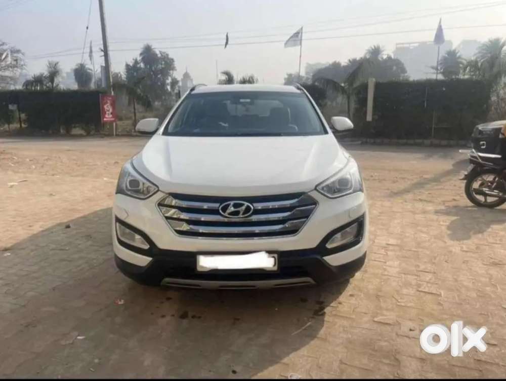 Hyundai Santa Fe Automatic 2015 Dec  Hr  Top Condition  Push Start