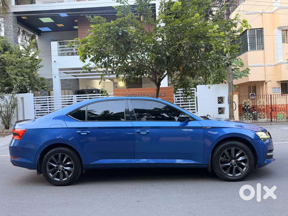 Skoda Superb [2020-ongoing] 1.8 Sportline, 2022, Petrol