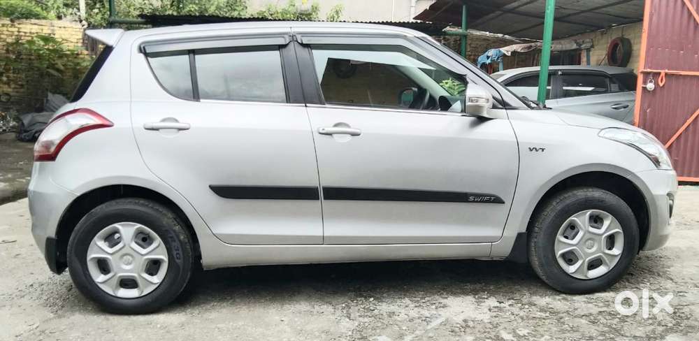 Maruti Suzuki Swift Vxi 1.2 Abs Bs-iv, 2015, Petrol