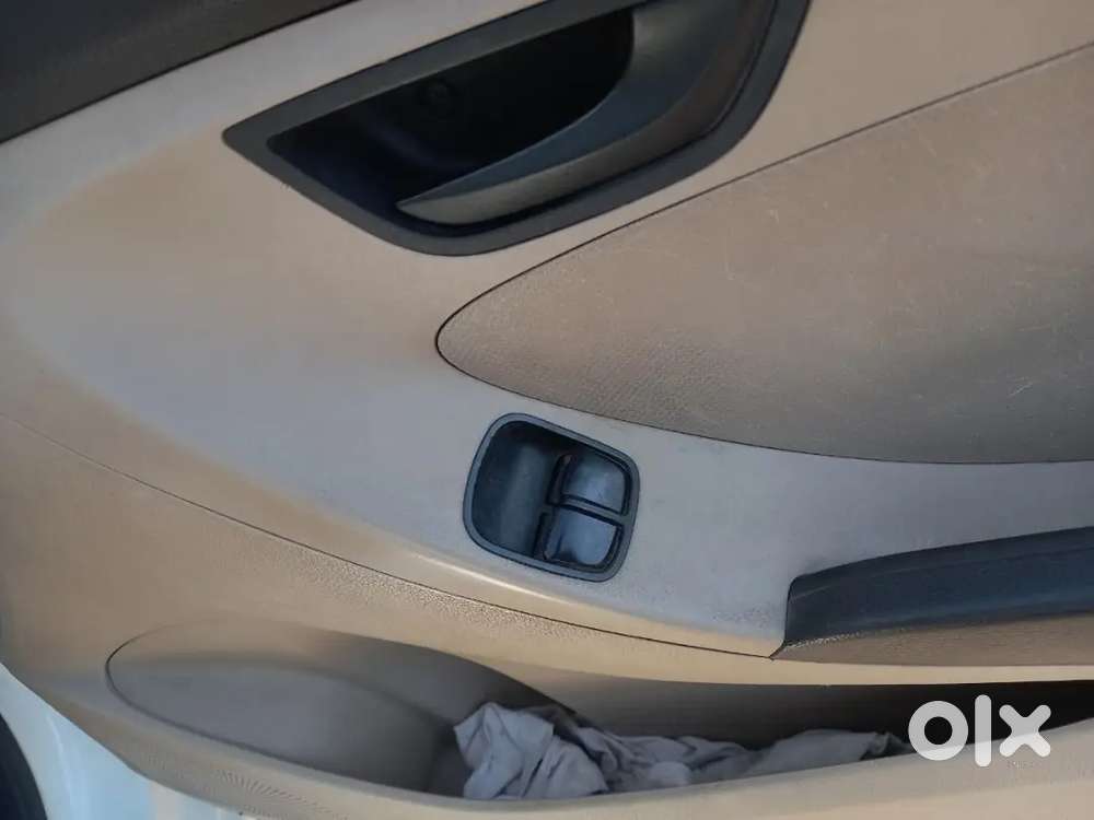 Hyundai Eon Magna+ Cng  First Owner  Excellent Condition  2018