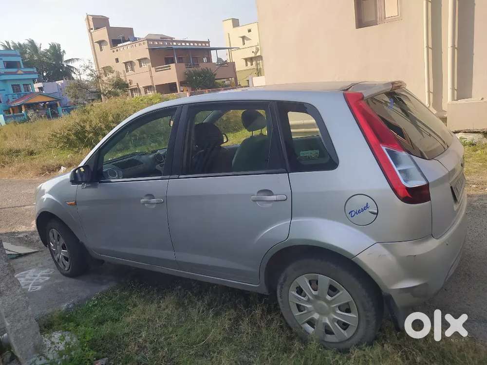 Ford Figo 2012 Diesel 105000 Km Driven