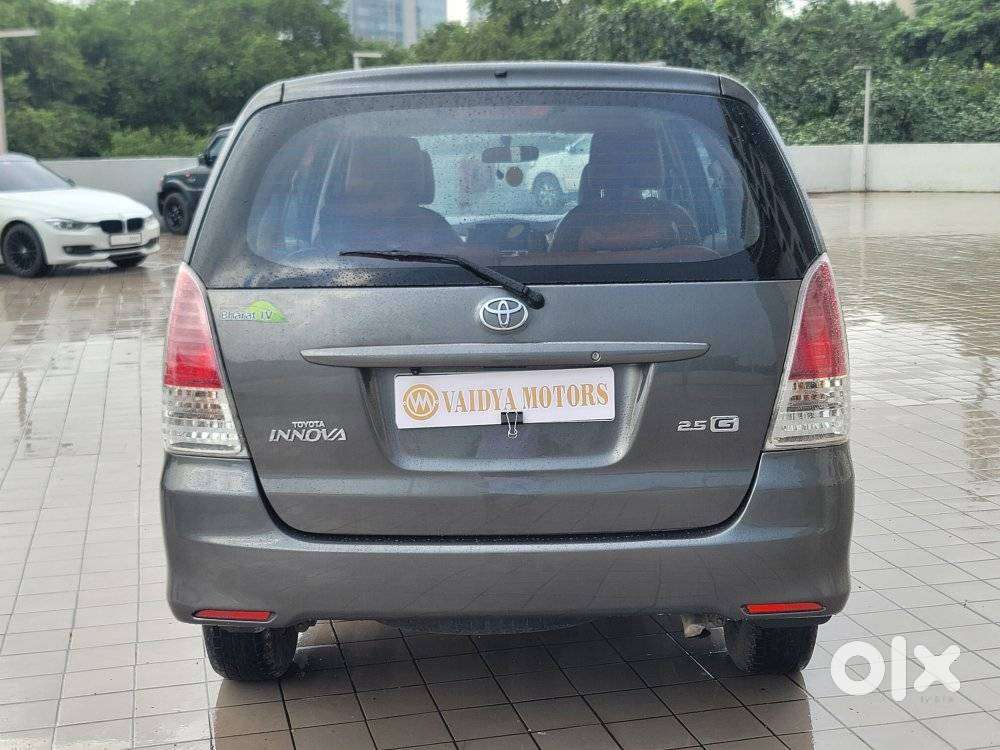 Toyota Innova 2.5 G (diesel) 7 Seater, 2011, Diesel
