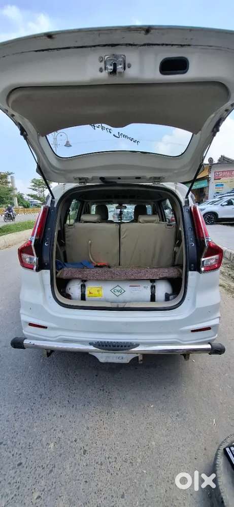 Maruti Suzuki Ertiga Vxi Cng, 2022, Cng & Hybrids