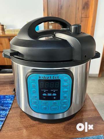 Electric pressure cooker Instant pot 6quarts Kitchen Other