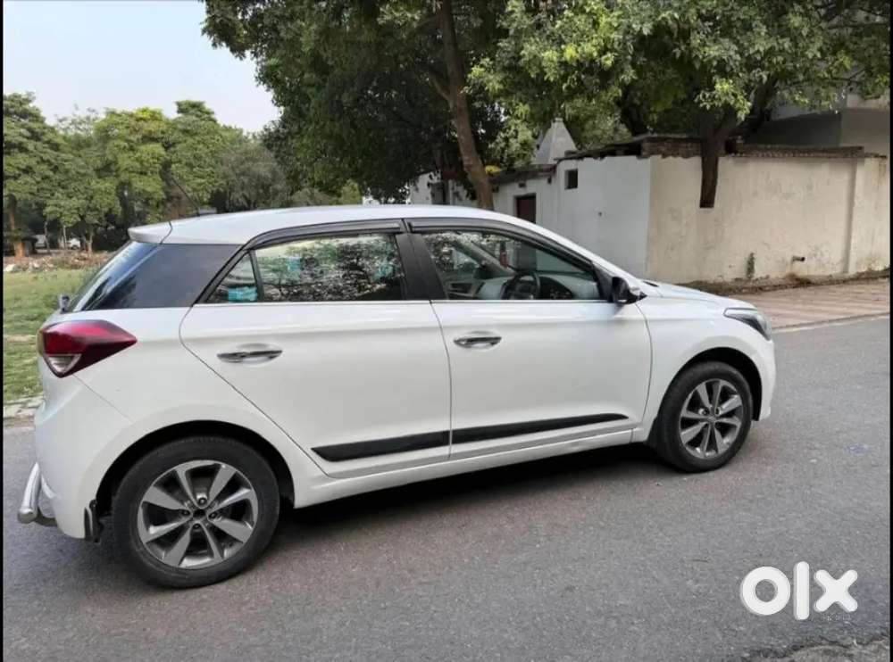 Hyundai I20 2017 Petrol 72000 Km Driven