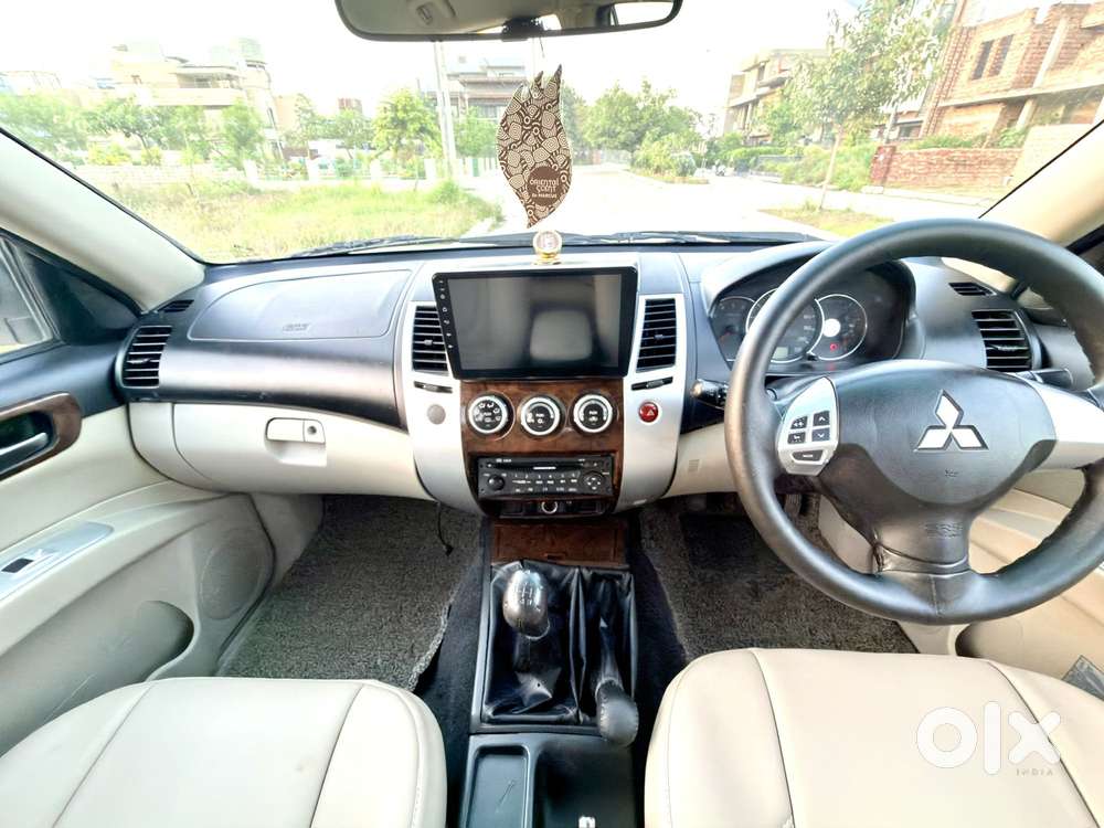 Mitsubishi Pajero Sport 2.5 Manual, 2013, Diesel
