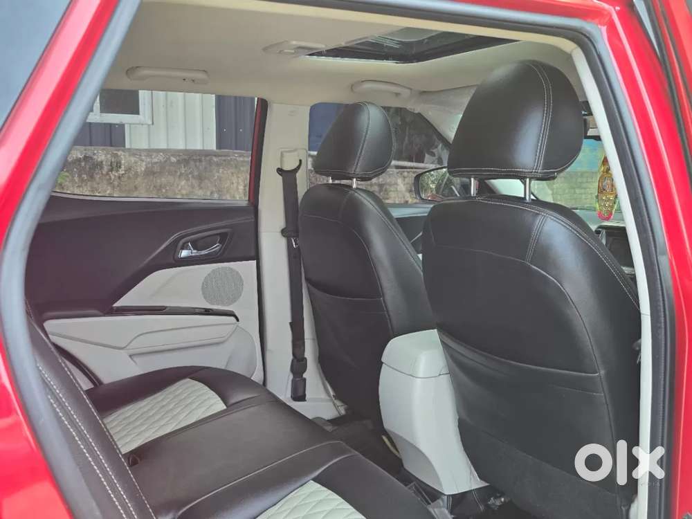 Mahindra Xuv300 W8 Amt Optional Diesel, 2020, Diesel