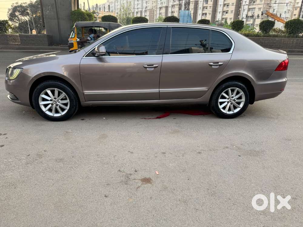 Skoda Superb 2.0 Elegance Tdi Cr At