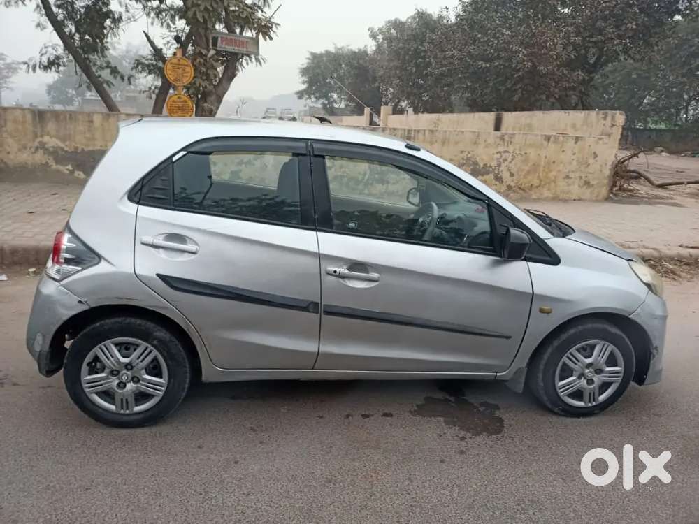 Honda Brio 2012 Petrol Well Maintained