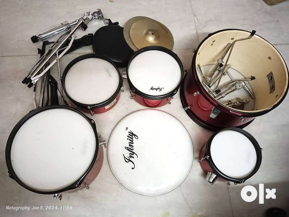 Drum set below on sale 10000 olx