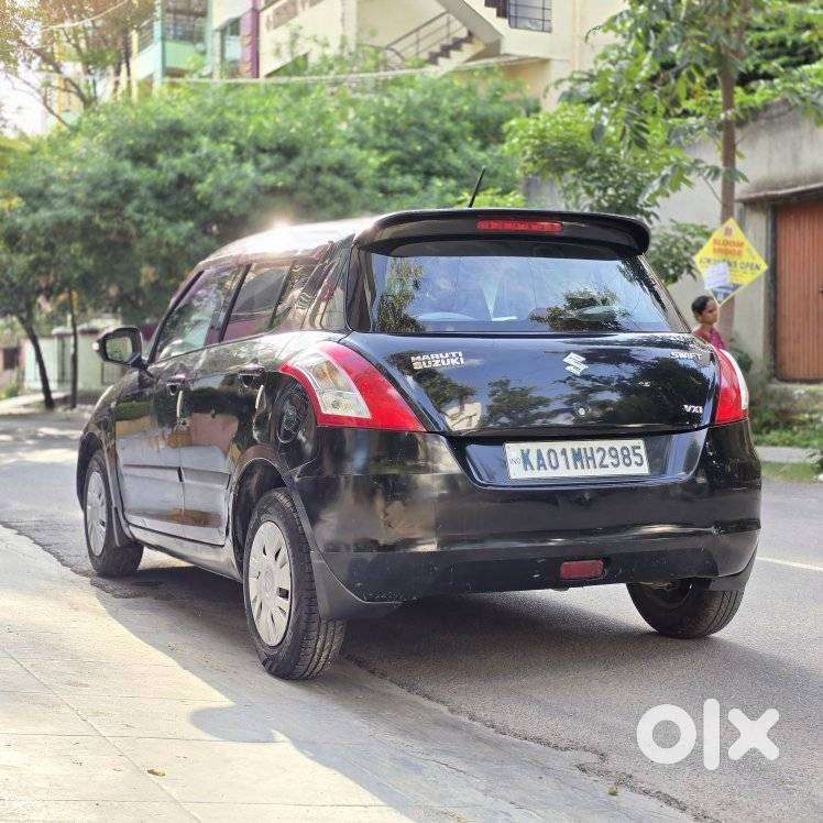 Maruti Suzuki Swift Vxi, 2011, Petrol