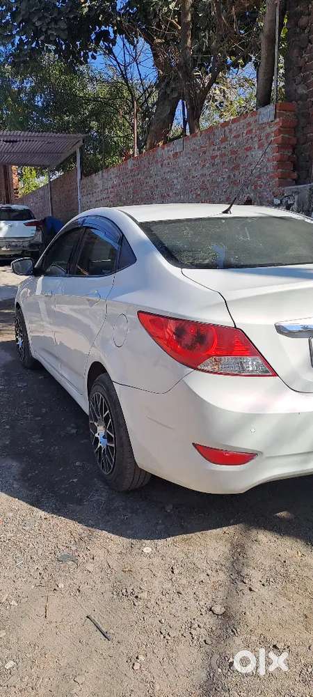 Hyundai Verna Ex 2013