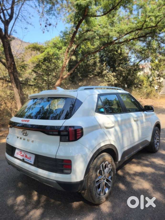 Hyundai Venue Sx Mt, 2023, Petrol