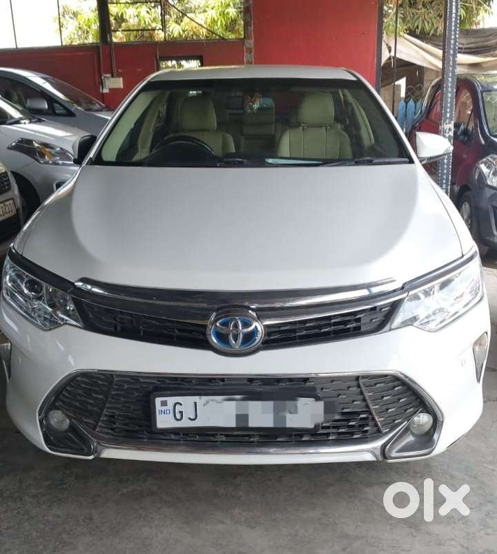 Toyota Camry Hybrid, 2016, Cng & Hybrids