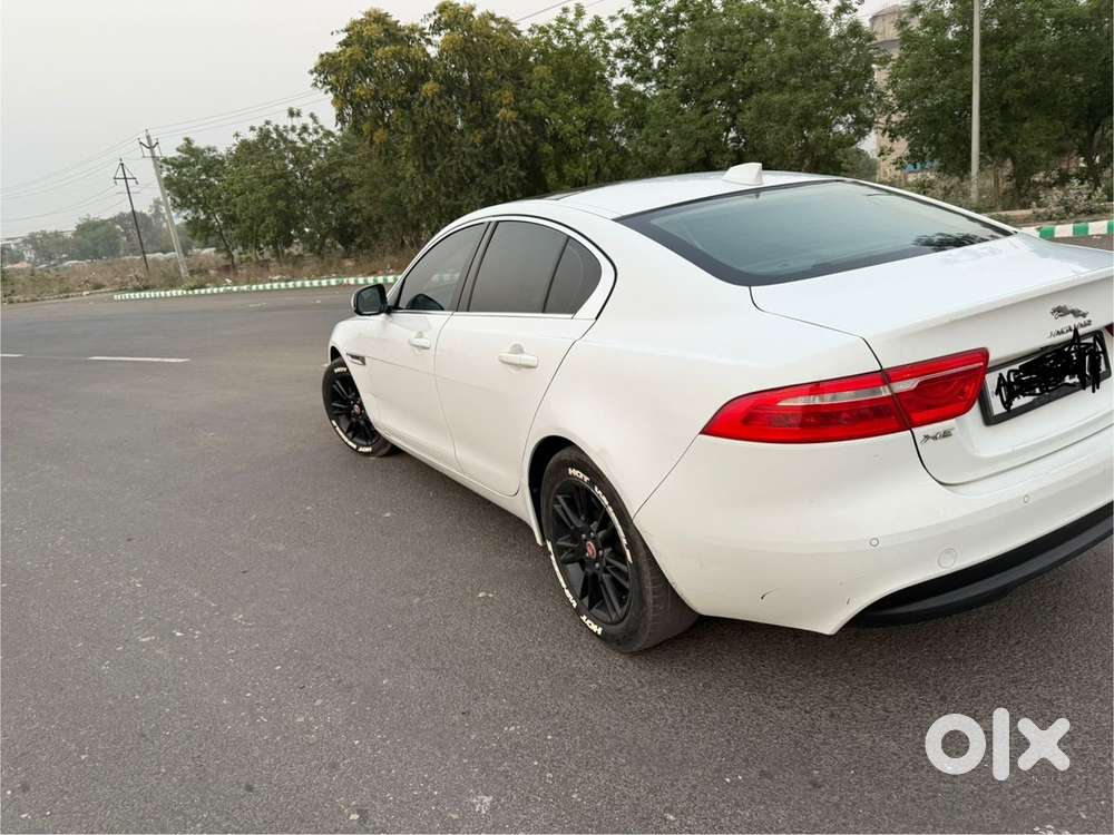 Jaguar Xe 2017 Petrol Well Maintained