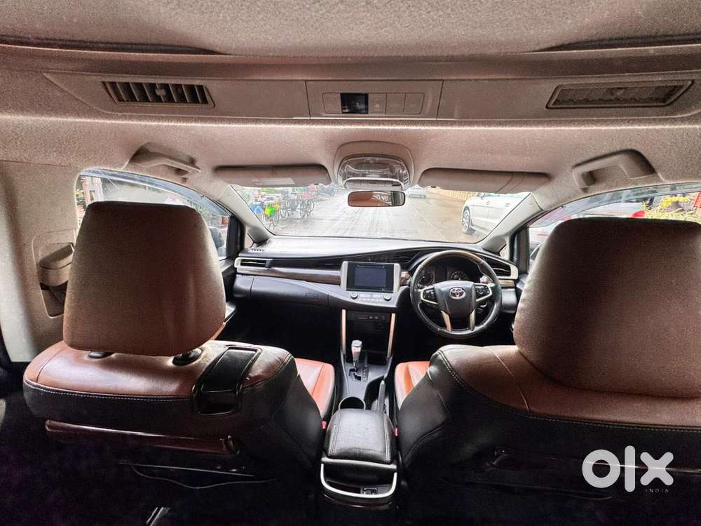Toyota Innova Crysta 2.7 Zx At, 2016, Diesel
