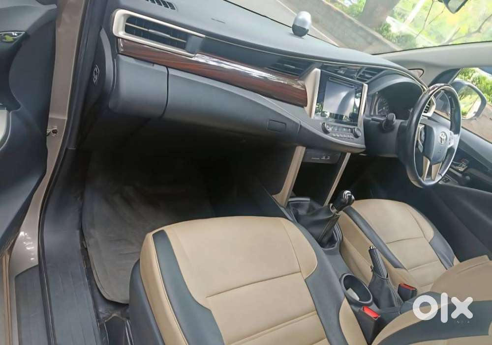 Toyota Innova Crysta 2.4 V 7 Str, 2017, Diesel
