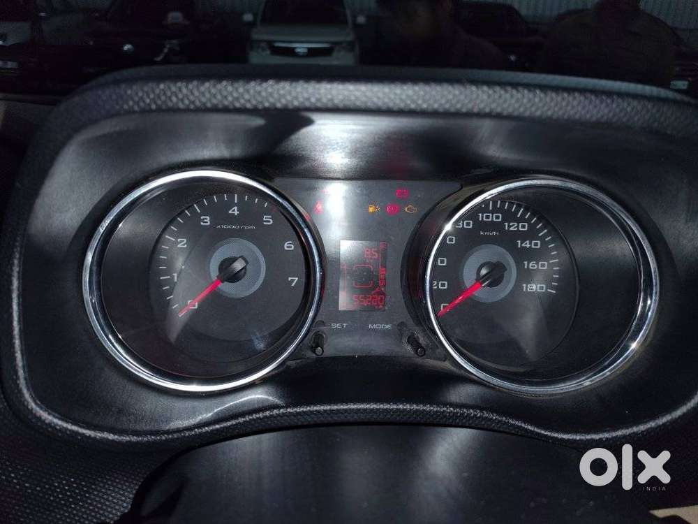 Mahindra Tuv 300 Mhawk100 T8, 2015, Diesel