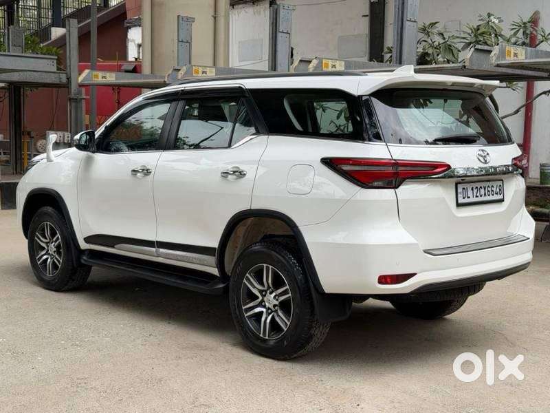 Toyota Fortuner 4x2 At 2.7 Petrol, 2024, Petrol