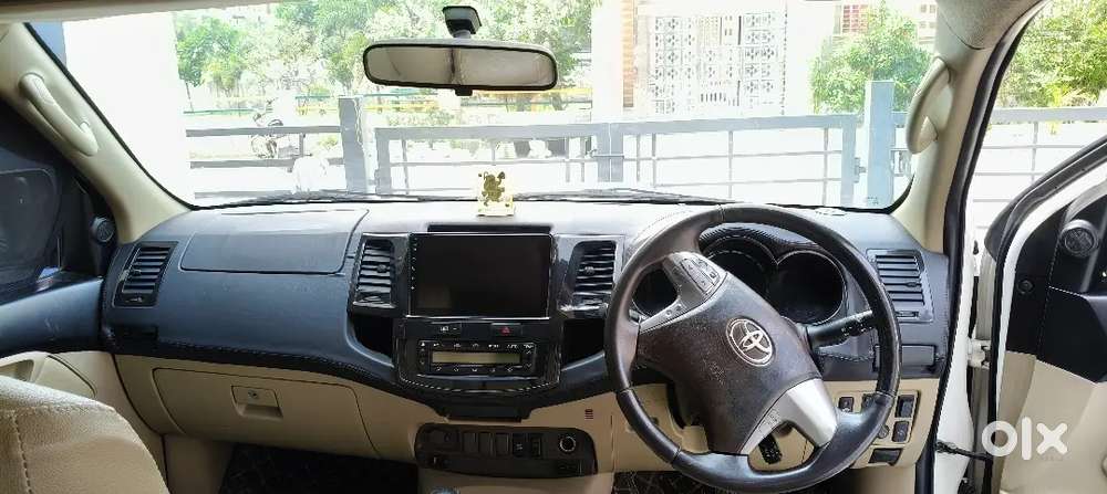Toyota Fortuner 2014