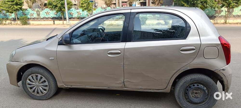 Toyota Etios Liva G, 2012, Petrol