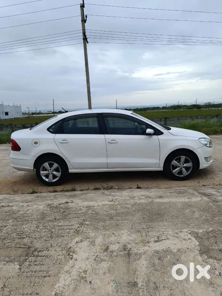 Skoda Rapid 2016 Diesel 110000 Km Driven