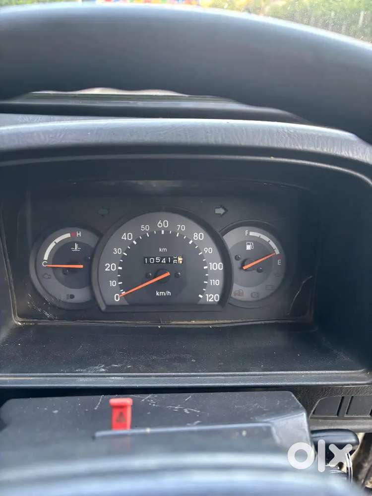 Maruti Suzuki Omni 2010