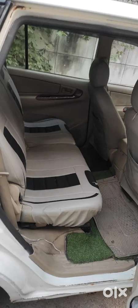 Toyota Innova 2009 Diesel 10005 Km Driven