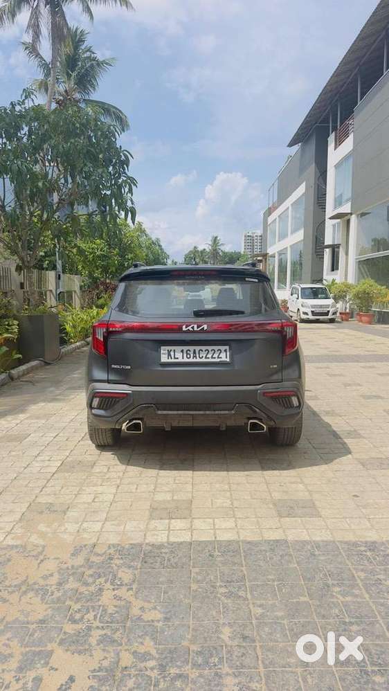 2024 Matte Black Seltos At Petrol