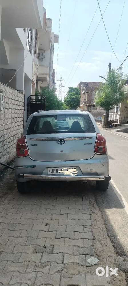 Toyota Etios Liva 2013 Diesel 142000 Km Driven