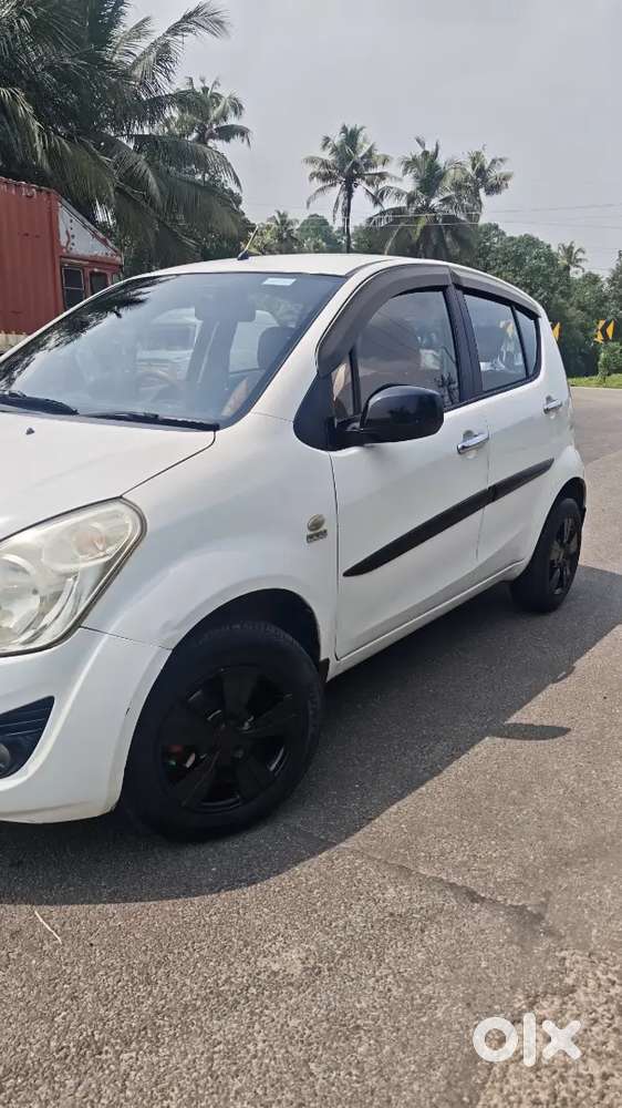 Maruti Ritz Vdi
Modal 2014 ( Reg 2015 )
Klm   Suzuki Dzire Diesel 2014
