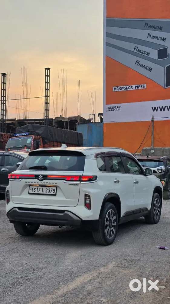 Maruti Suzuki Grand Vitara 2022 Petrol Well Maintained