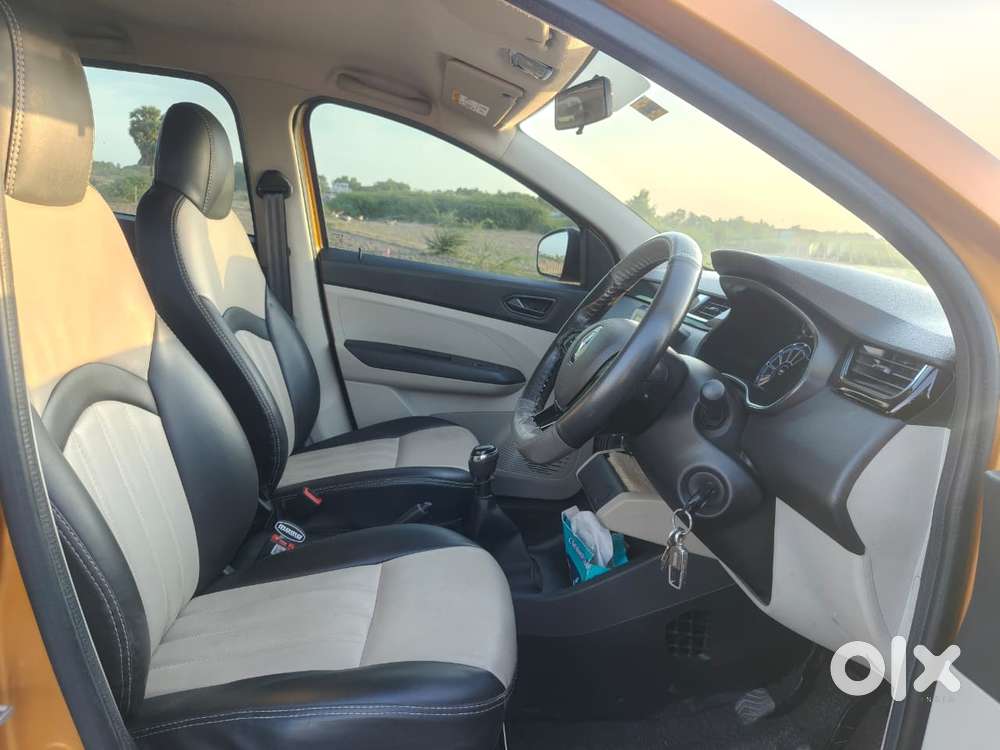 Renault Triber Rxt, 2022, Petrol