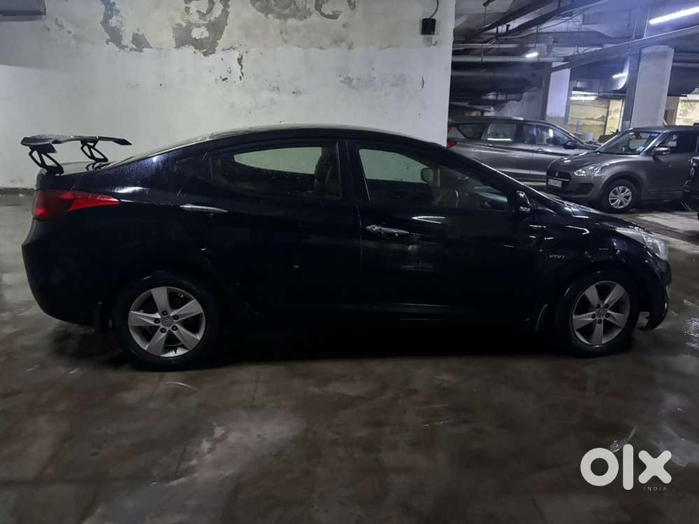 Hyundai New Elantra Petrol 2013