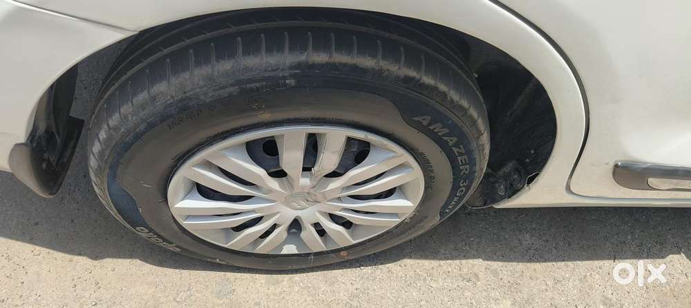 Maruti Suzuki Dzire 1.2 Vxi, 2022, Petrol