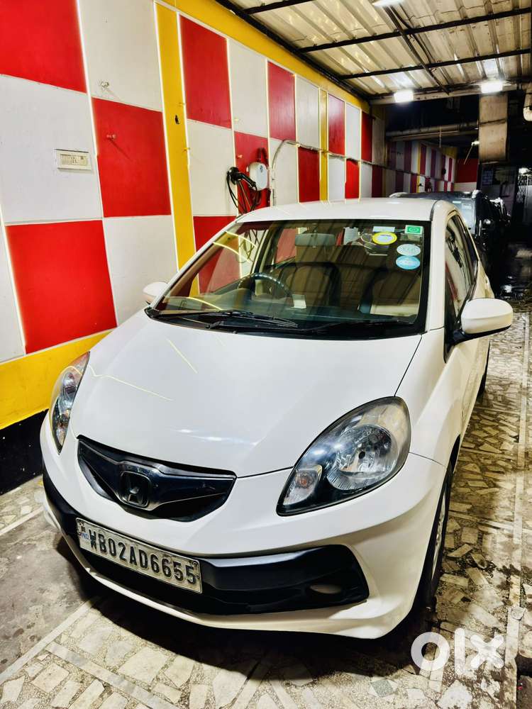 Honda Brio V Mt, 2013, Petrol
