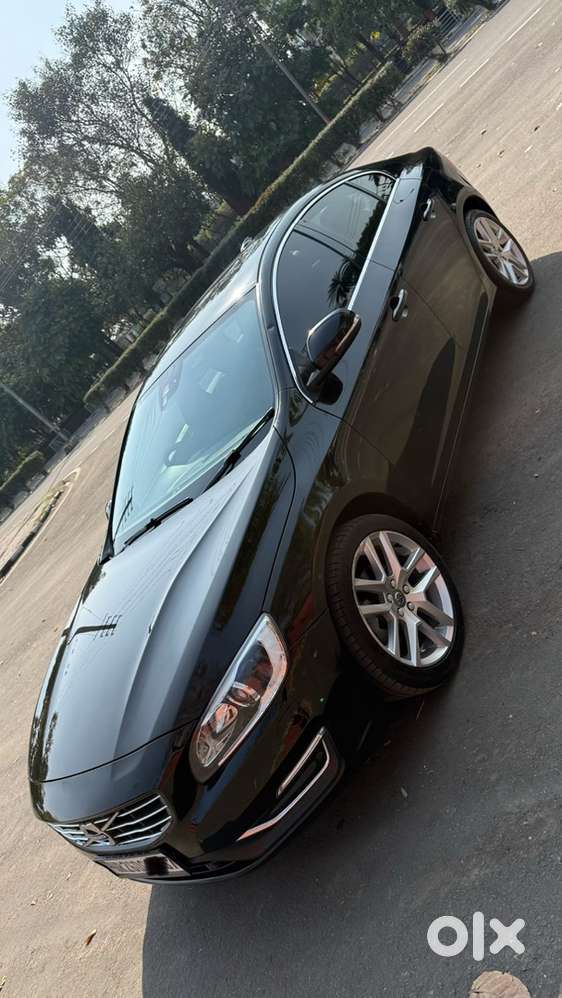 Volvo S60 2017 Diesel Well Maintained