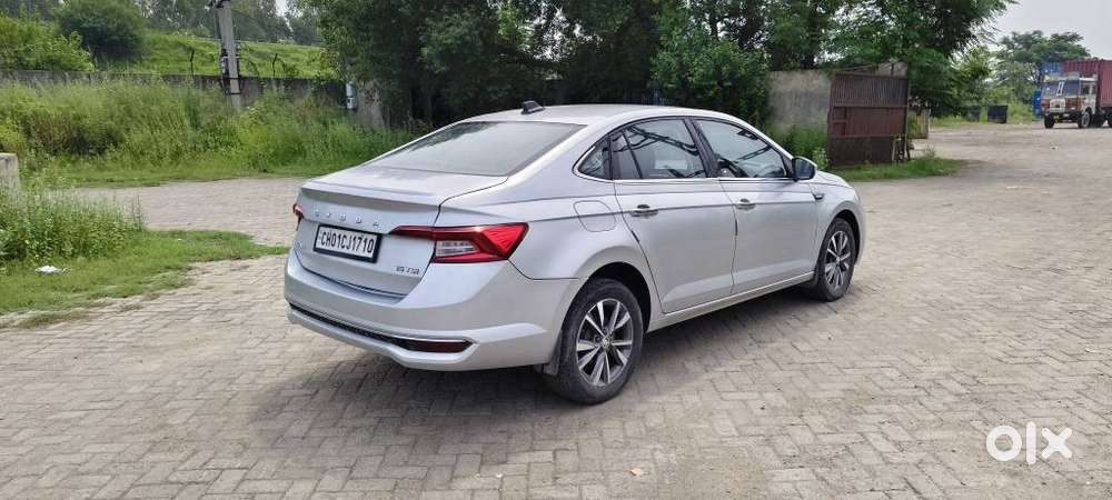Skoda Slavia 1.0 Tsi Style, 2022, Petrol